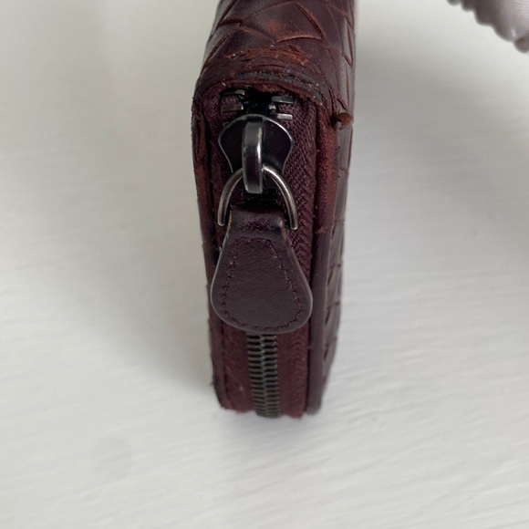 BOTTEGA Veneta PURPLE Intrecciato Calf Leather Zip Around Wallet with Gift Box - Picture 10 of 17